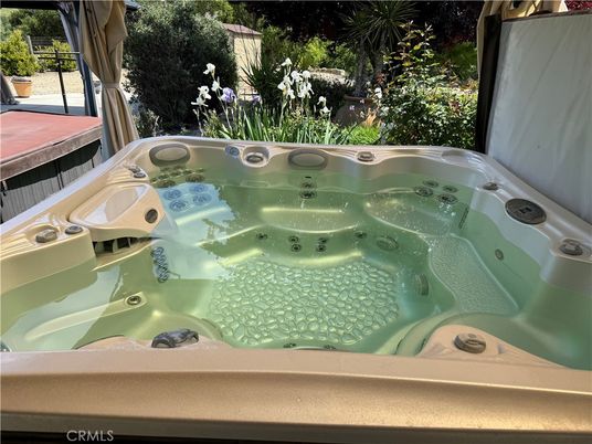 Exterior, Hot Tub