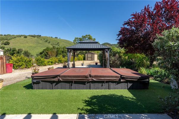 Backyard, Exterior, Hot Tub