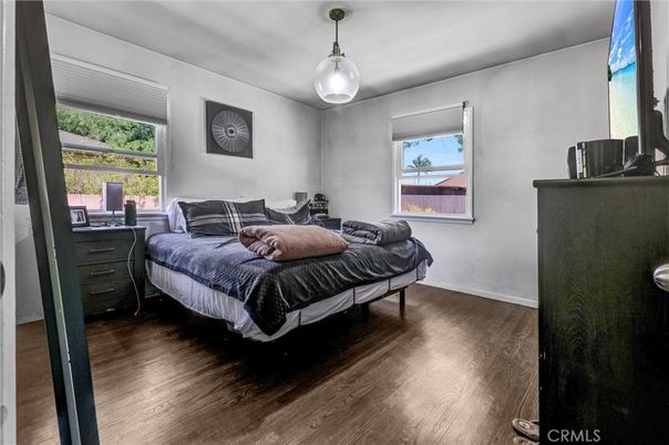 Bedroom, Interior, Pendant Lights, Wood Texture Flooring