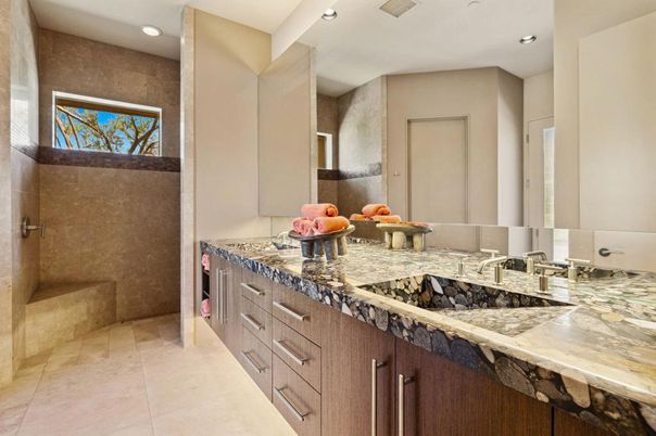 Bathroom, Dual Sink Vanities, Interior, Recessed Lighting