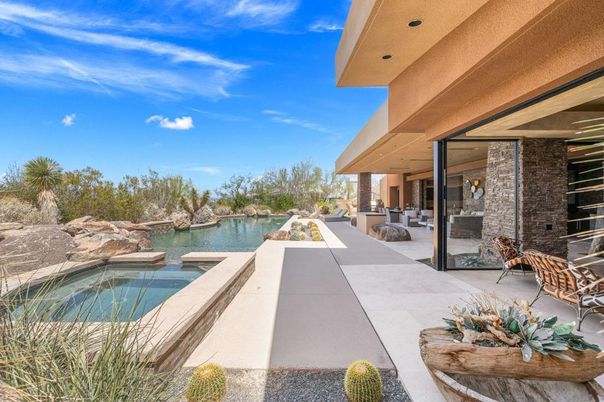 Exterior, Pool, Water