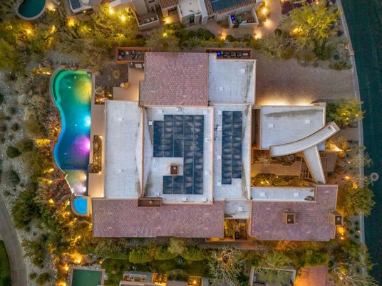 Exterior, Drone