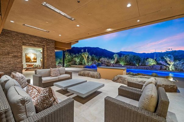 Exterior, Pool, Recessed Lighting