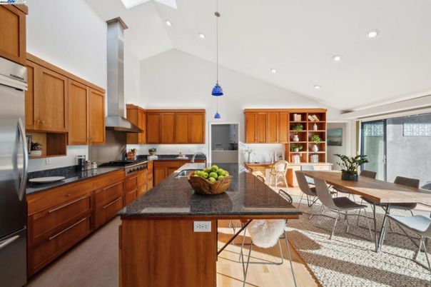 Dining room, Interior, Kitchen, Pendant Lights, Recessed Lighting, Stainless Steel Appliances