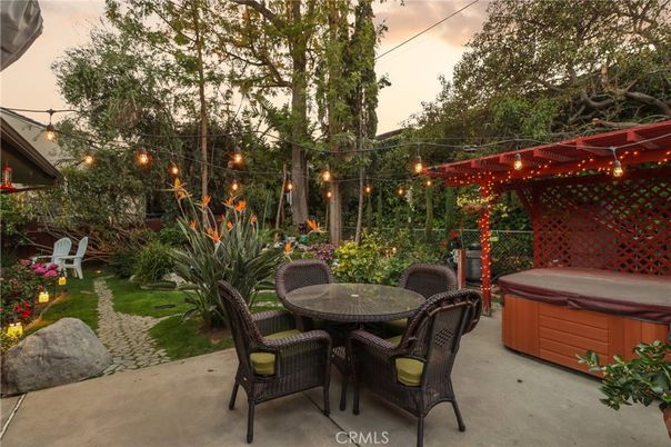 Exterior, Hot Tub