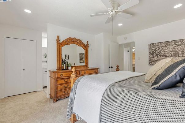 Bedroom, Interior, Recessed Lighting