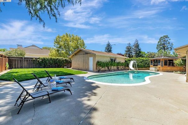Backyard, Exterior, Pool