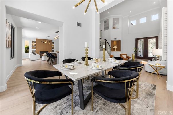 Dining room, Interior, Living room, Pendant Lights, Recessed Lighting, Wood Texture Flooring