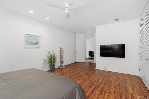 Bedroom, Interior, Recessed Lighting, Wood Texture Flooring