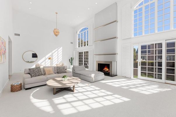 Fireplace, Interior, Living room, Pendant Lights, Recessed Lighting