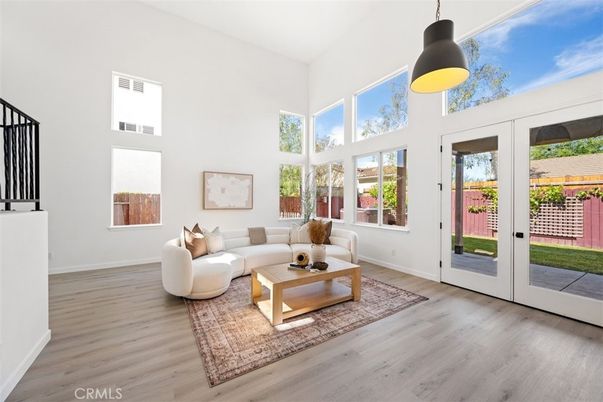 Interior, Living room, Pendant Lights, Wood Texture Flooring