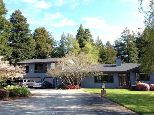 Attached, Exterior, Facade, Ranch