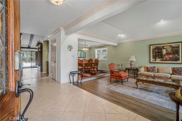 Chandelier, Dining room, Interior, Living room, Pendant Lights, Recessed Lighting, Wood Texture Flooring
