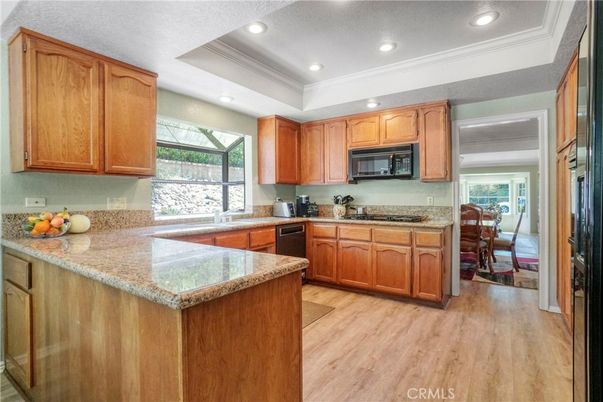 Dining room, Interior, Kitchen, Recessed Lighting, Wood Texture Flooring
