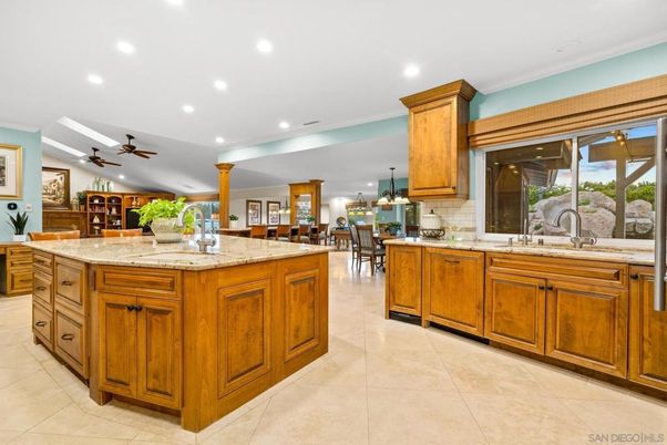 Chandelier, Dining room, Interior, Kitchen, Recessed Lighting