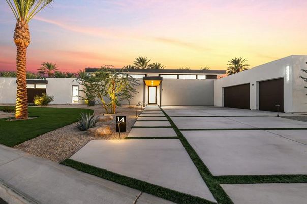 Attached, Backyard, Exterior, Facade, Modern