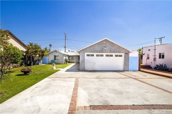 Backyard, Detached Garage, Exterior