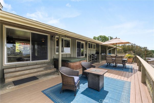 Exterior, Hot Tub