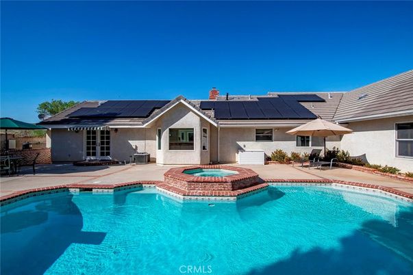 Exterior, Pool, Solar Panels