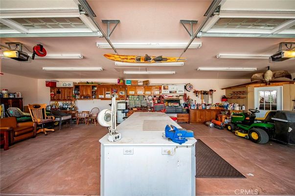 Garage, Interior
