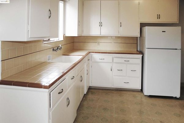 Interior, Kitchen, Tile Countertops