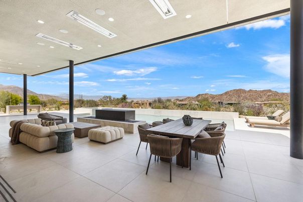 Dining room, Exterior, Recessed Lighting