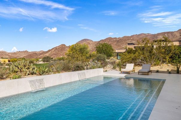 Exterior, Lake, Pool