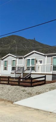 Exterior, Facade, Cape Cod