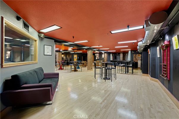 Interior, Kitchen, Living room, Pendant Lights, Recessed Lighting, Wood Texture Flooring