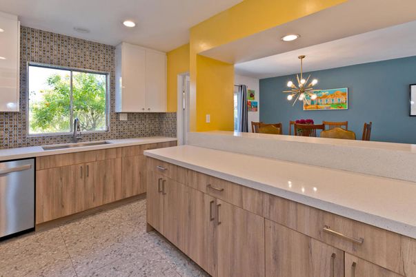 Dining room, Interior, Kitchen, Pendant Lights, Recessed Lighting, Stainless Steel Appliances