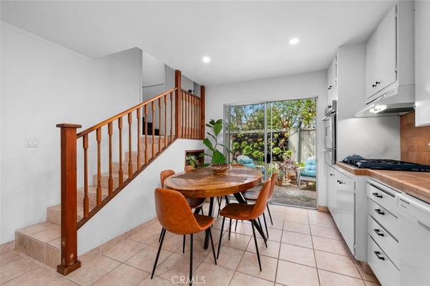 Dining room, Interior, Kitchen, Recessed Lighting