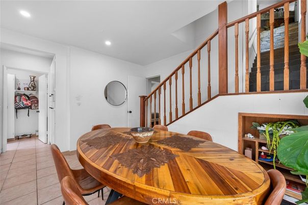 Dining room, Interior, Recessed Lighting