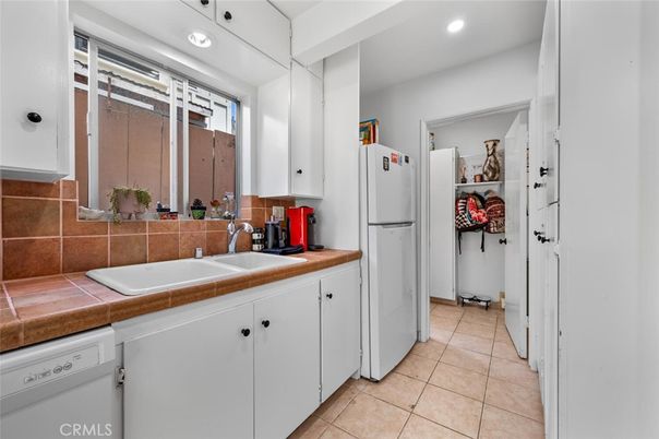 Interior, Kitchen, Recessed Lighting, Tile Countertops