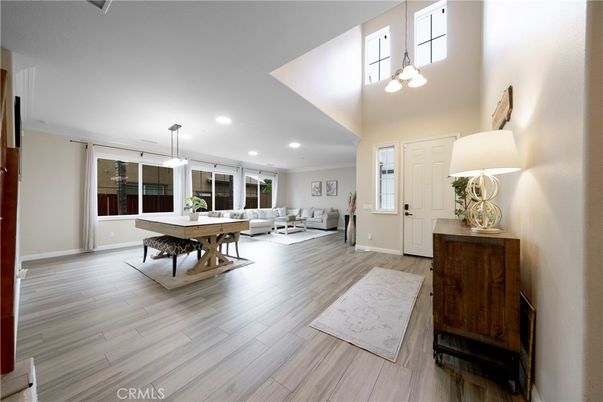 Dining room, Interior, Living room, Pendant Lights, Recessed Lighting, Wood Texture Flooring