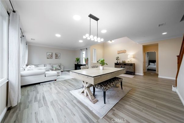 Dining room, Interior, Living room, Pendant Lights, Recessed Lighting, Wood Texture Flooring