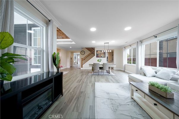 Dining room, Interior, Living room, Pendant Lights, Recessed Lighting, Wood Texture Flooring