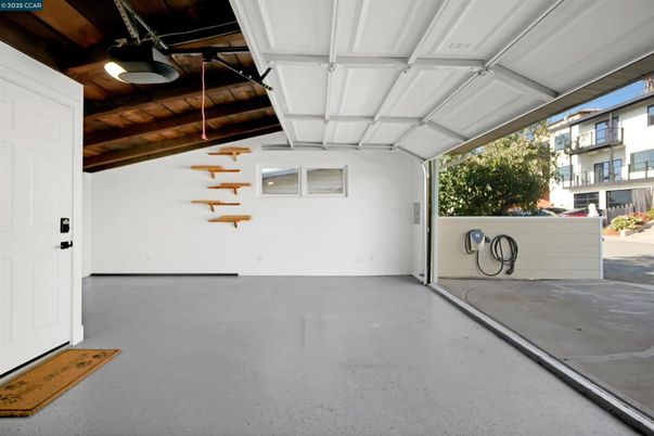 Garage, Interior