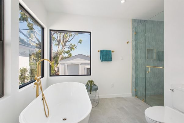 Bathroom, Free Standing Baths, Glass Shower, Interior, Recessed Lighting