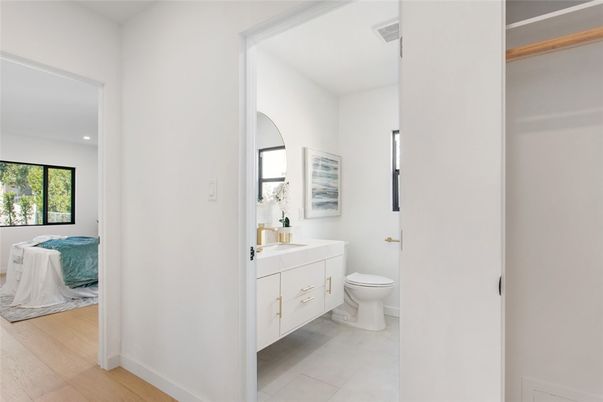 Bathroom, Interior, Recessed Lighting, Wood Texture Flooring