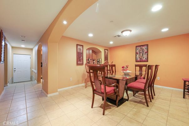 Dining room, Interior, Recessed Lighting