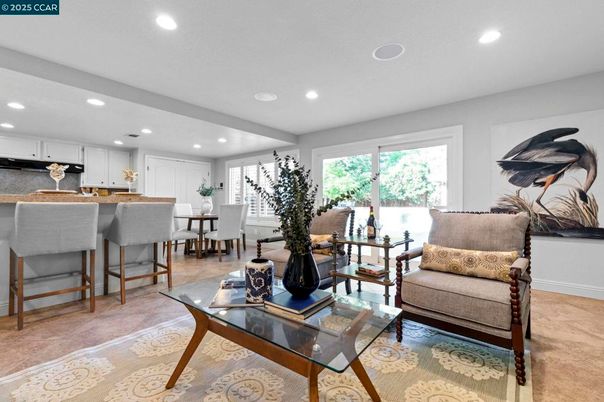 Dining room, Interior, Kitchen, Recessed Lighting