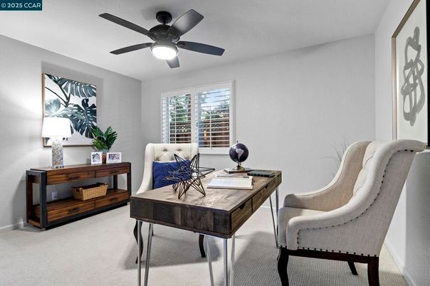 Home Office, Interior