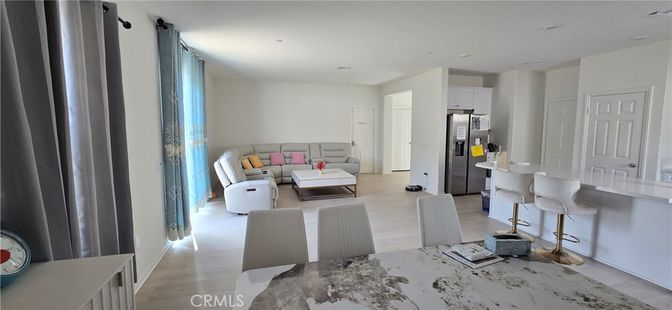 Interior, Kitchen, Living room, Recessed Lighting, Stainless Steel Appliances