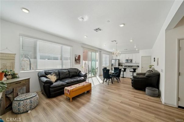 Chandelier, Dining room, Interior, Kitchen, Living room, Recessed Lighting, Wood Texture Flooring