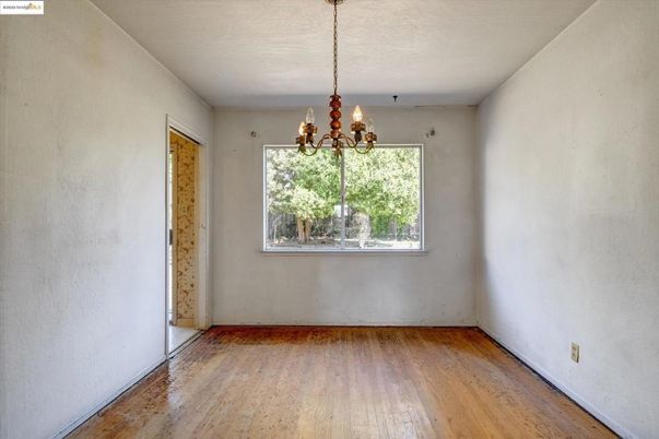 Chandelier, Empty room, Interior, Wood Texture Flooring