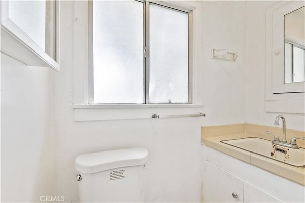 Bathroom, Interior, Tile Countertops