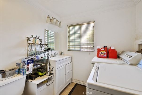 Interior, Washer