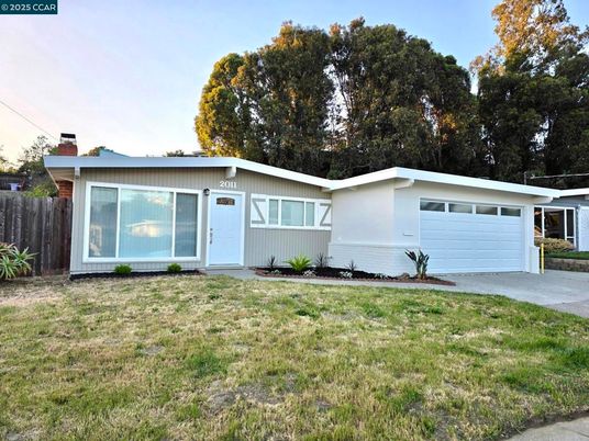 Attached, Backyard, Exterior, Facade, Ranch