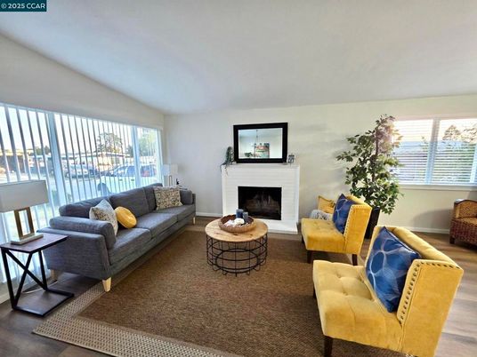 Fireplace, Interior, Living room