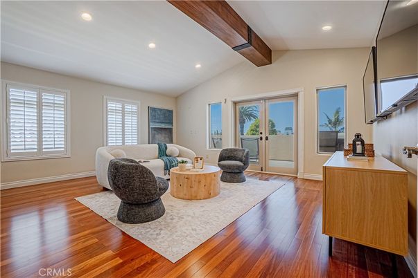 Interior, Living room, Recessed Lighting, Wooden Beams, Wood Texture Flooring